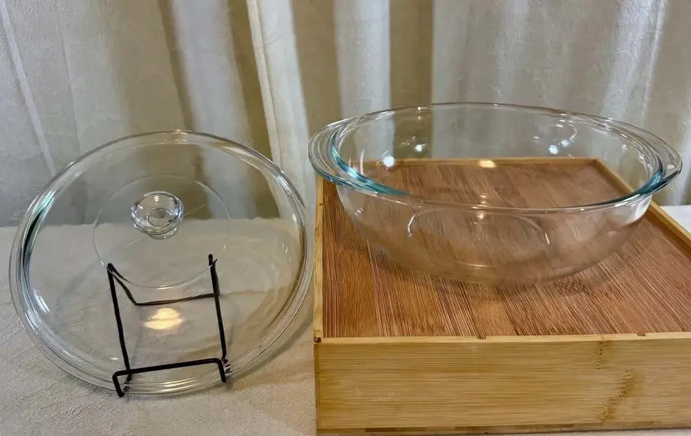 Pyrex 2 Quart Clear Glass Casserole Dish with Lid Model 024